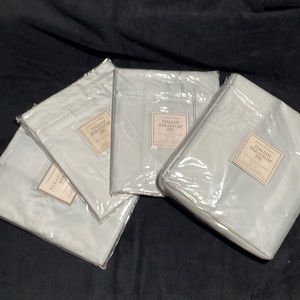 Restoration Hardware Italian Paradigm 600 T.C. Ultimate Sateen Queen Duvet set